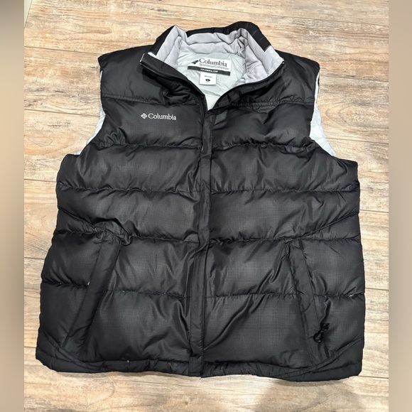 Columbia Men’s Black Puffer Vest Size Large 60% Down 40% Feathers - Picture 1 of 10